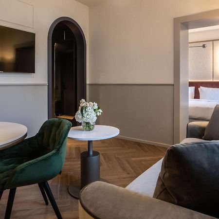 Luxury Apartments Palazzo Nani Venesia Bagian luar foto